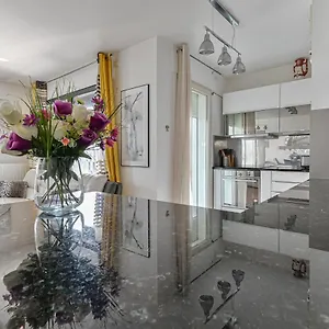 Apartment Glamour, Paris